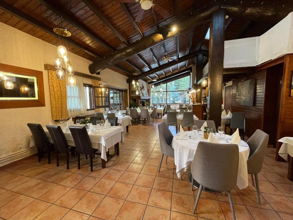 Hotel Avet La Coma I La Pedra Exteriér fotografie