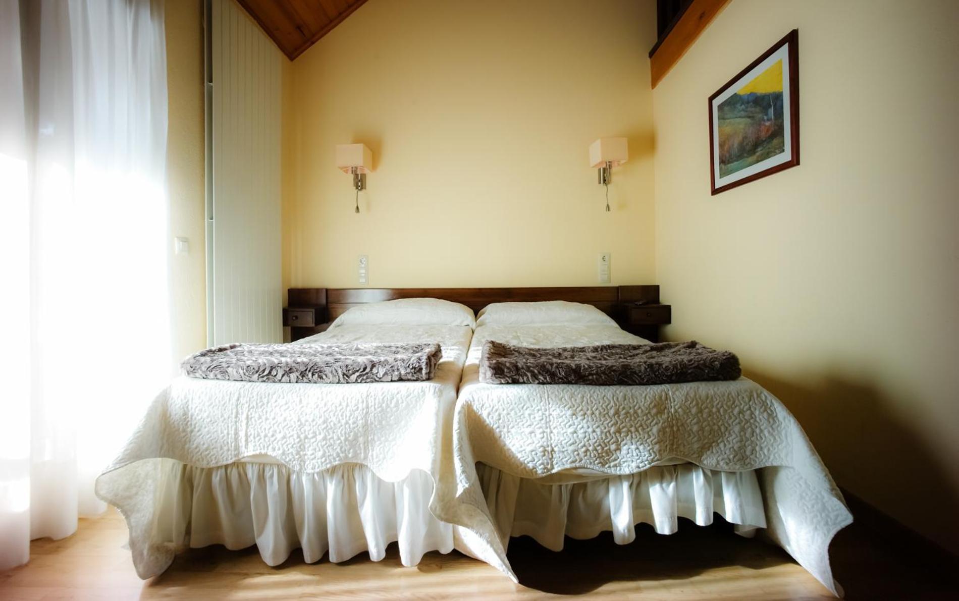 Hotel Avet La Coma I La Pedra Pokoj fotografie